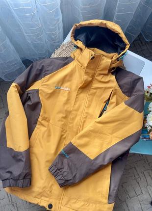 Куртка для хлопчика спортивного стилю