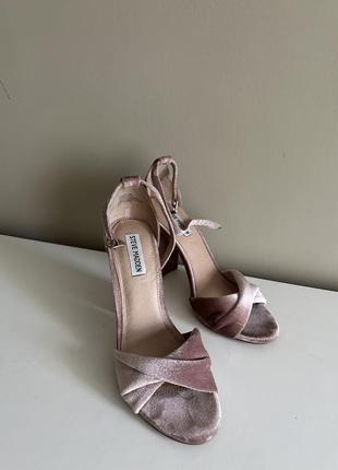 Босоножки steve madden