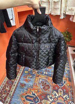 Куртка в стилі prada 3