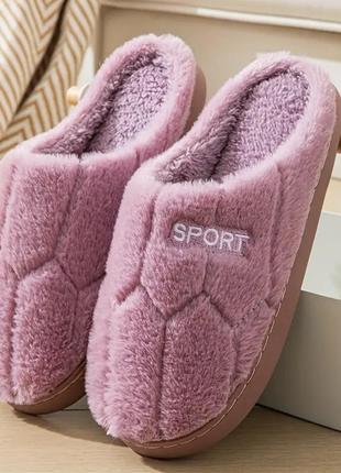 Жіночі тапочки