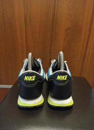 Nike4 фото