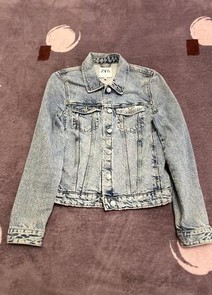 Zara джинсовая куртка  s