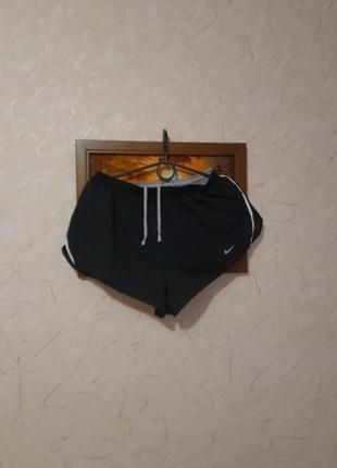 Женские новые спортивные шорты nike