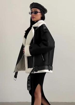 Дубленка женская oversize с белым мехом, цвет черный