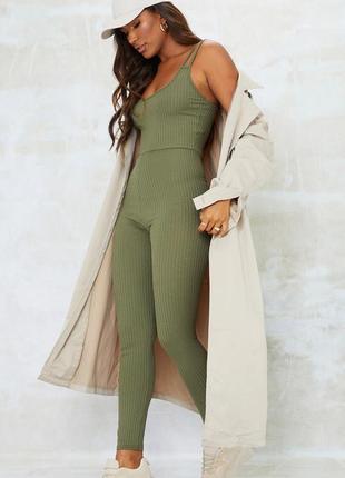 Брендовий легкий комбінезон у рубчик prettylittlething етикетка