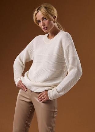 Нежный мягкий шерстяной джемпер цвета айвори. модель 2771