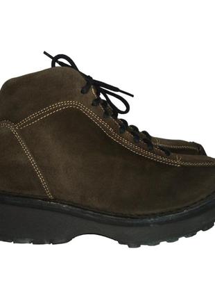 Черевики жіночі замшеві dry-shod 38 р. 25 см коричневі 07