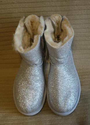 Короткі сріблясті фірмові уги ugg australia mini basey bow sparkle silver 39 р.3 фото
