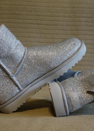Короткі сріблясті фірмові уги ugg australia mini basey bow sparkle silver 39 р.