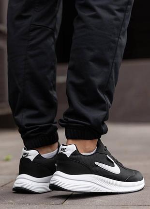 Кроссовки в стиле nike runner 8