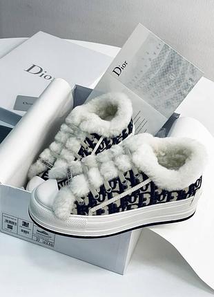 Кеди на хутрі