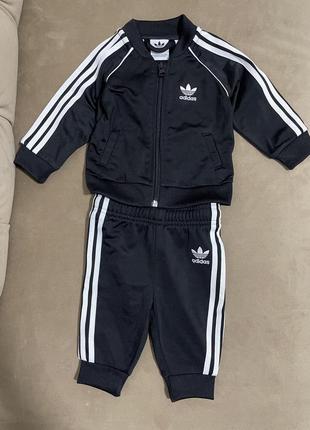 Спортивный костюм adidas 3-6м