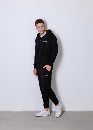 Чоловічий костюм calvin klein осінній