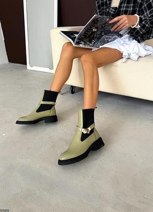 Черевики жіночі