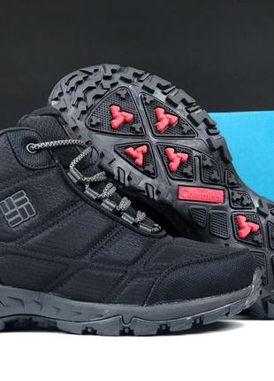 Columbia Montrail black