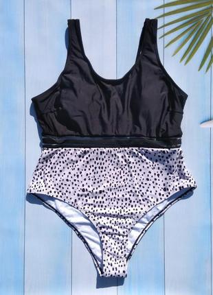 Суцільний купальник розмір хл на чашках