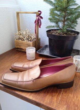 Вінтажні туфлі лофери у стилі dolce& gabbana з натуральної шкіри кольору тоффі з квадратним мисом розміру 37,5 382 фото