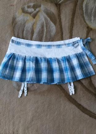 Необычная юбка с подтяжками для чулков. мини-юбка с кокеткой. юбочка клеш. эротический наряд. белый, голубой, синий. в клетку.9 фото