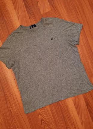 Чоловіча сіра футболка fred perry великий розмір оригінал3 фото