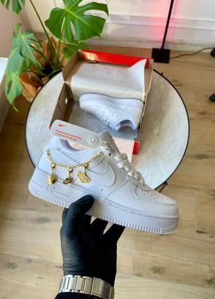 Кроссовки nike air force 1 locky charms1 фото