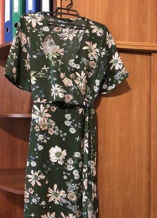 Гарна зелена сукня в квітковий принт5 фото