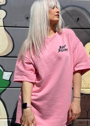 Женская качественная плотная розовая футболка оверсайз bad bunny9 фото