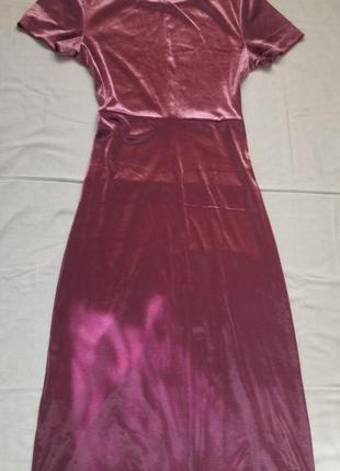 Оксамитова сукня міді з розрізом спереду3 фото