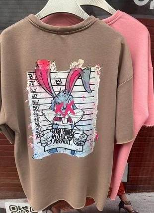 Женская качественная плотная коричневая футболка оверсайз bad bunny3 фото