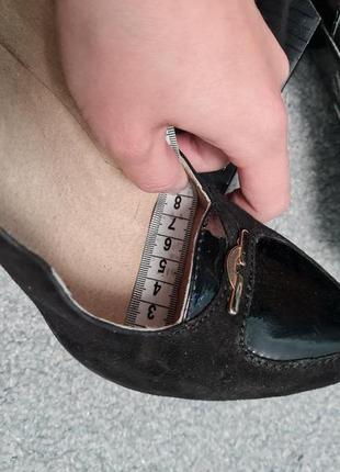 Чорні туфлі замшеві на каблуках9 фото