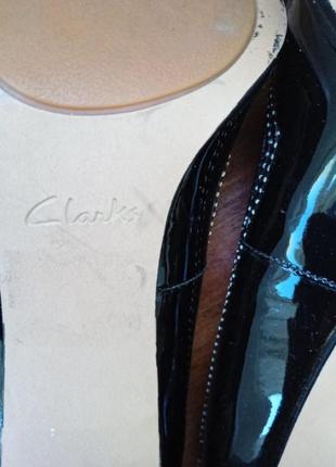 Женские классические туфли лодочки на высоком каблуке из черной лакированной кожи с ортопедической дышащей стелькой в новом состоянии размера 389 фото