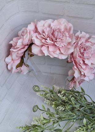 Об'ємний обруч ободок з пудровими квітами1 фото