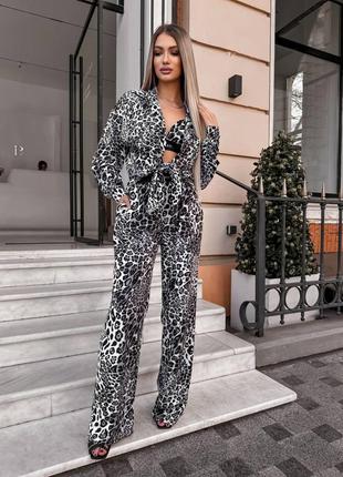 Трендовый брючный костюм тройка «luxury” цвета черно-белого леопарда 27639 lam 46/483 фото