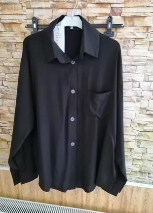 Хлопковая рубашка оверсайз с разрезами по бокам в наличии цвет чорний угольный , насыщенный зелёный,