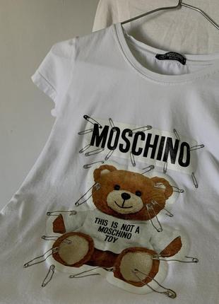 Футболка moschino