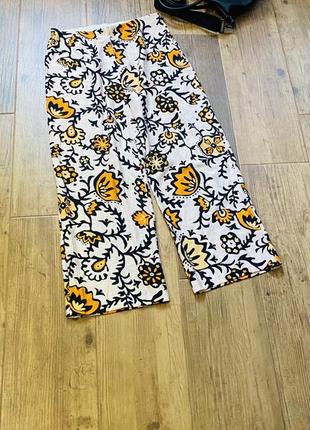 Интересные легусенькие  летние штаны primark.