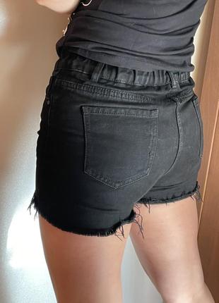 Черные джинсовые шорты размер м5 фото