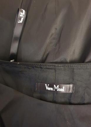 Чорна коктельна сукня футляр vera mont5 фото