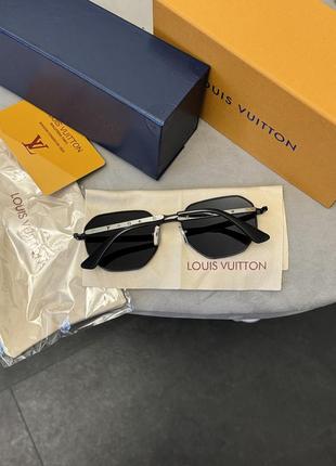Солнцезащитные черные очки louis vuitton с гравировкой логотипа полный комплект3 фото