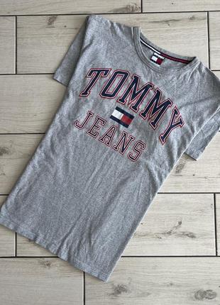 Женская футболка tommy jeans размер l