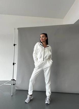 Спортивний костюм на флісі з укороченою кофтою на блискавці з манжетами з рібани з капюшоном з кишенями з штанами джоггерами низ на резинці