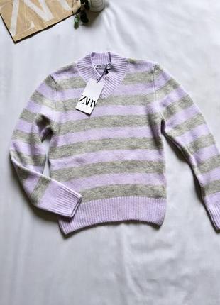 Теплий светр в смужку zara