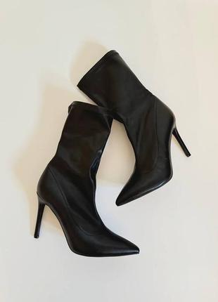 Ботинки на каблуку
