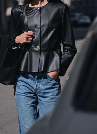 Куртка кожаная женская с баской zara new