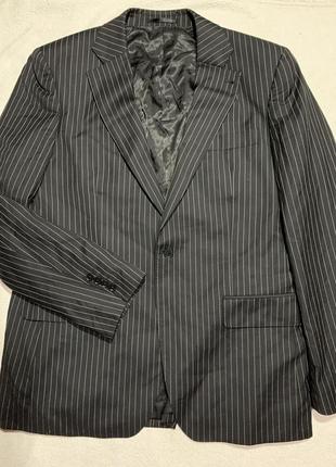 Стильный мужской пиджак