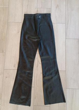 Кожаные брюки
