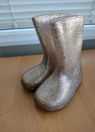 Резиновые сапоги для девочки
