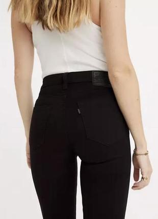 Чорні джинси з високою талією levi's premium 724 high rise slim straight women's jeans