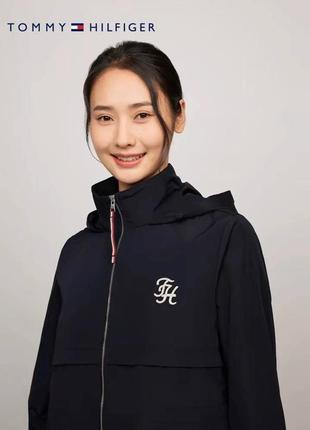 Куртка ветровка tommy hilfiger черная белая