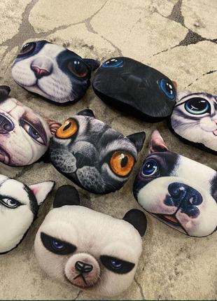 Подушка подголовник резинке с животными 3d