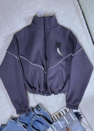 Бомбер стильний з карманами на блискавці